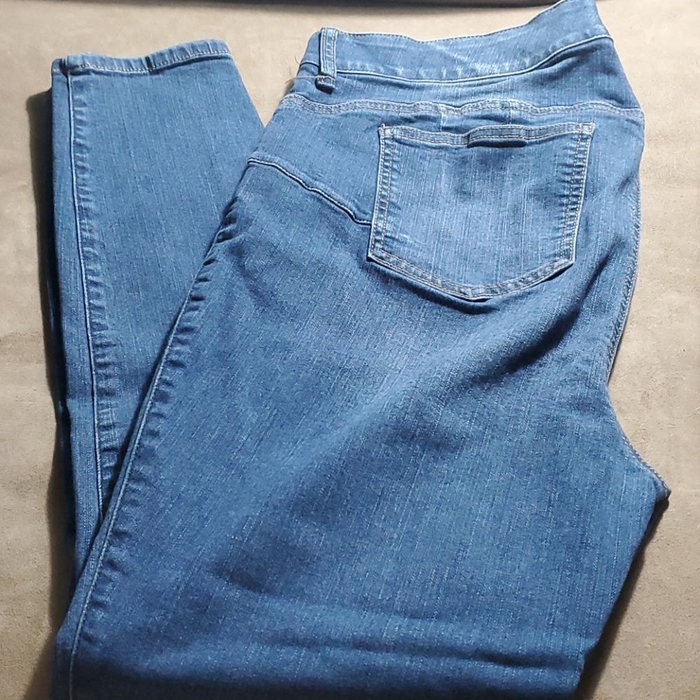 18R torrid bombshell skinny jeans